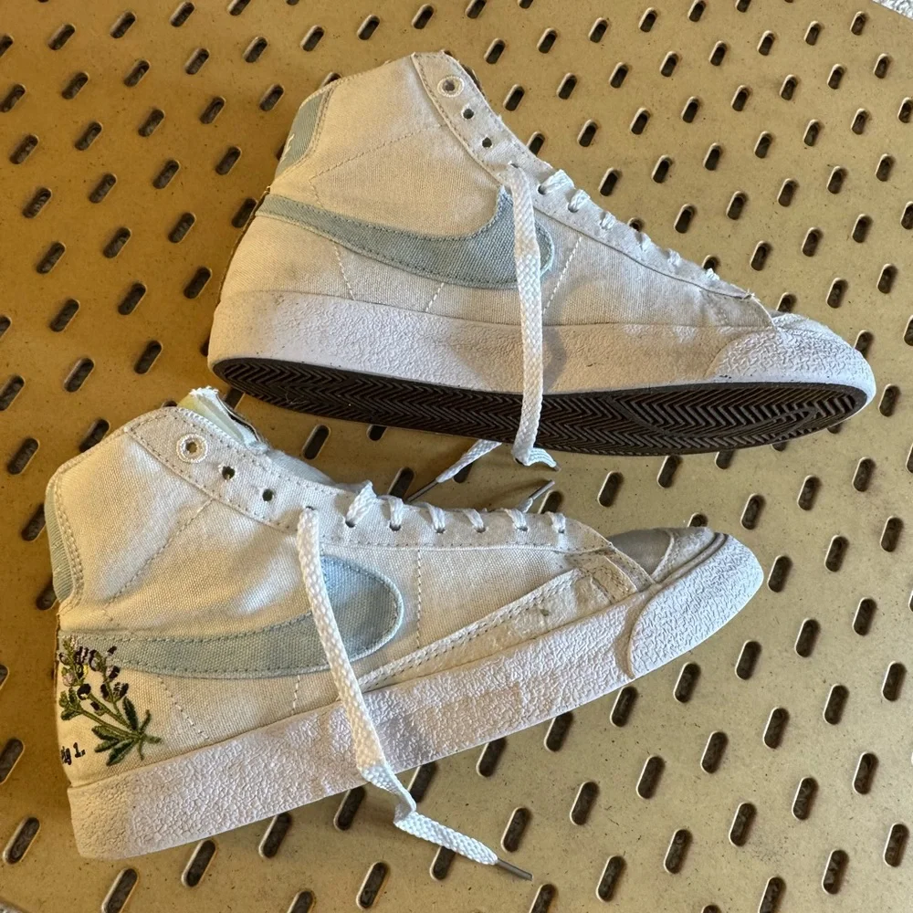 Nike Sneakers‎ Womens Size 6 Blazer Mid '77 SE in Indigo 2021 DC9265- 100